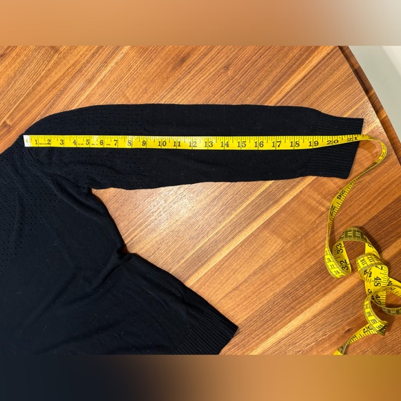 Renee C Black Sweater - Sz L - Picture 2 of 12